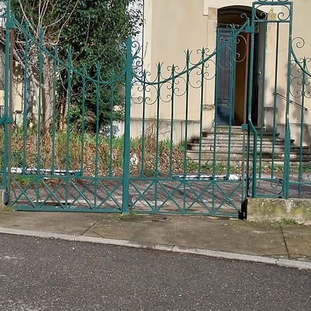 Maison Quai De La Fontaine Plus Parking Nimes Luaran gambar